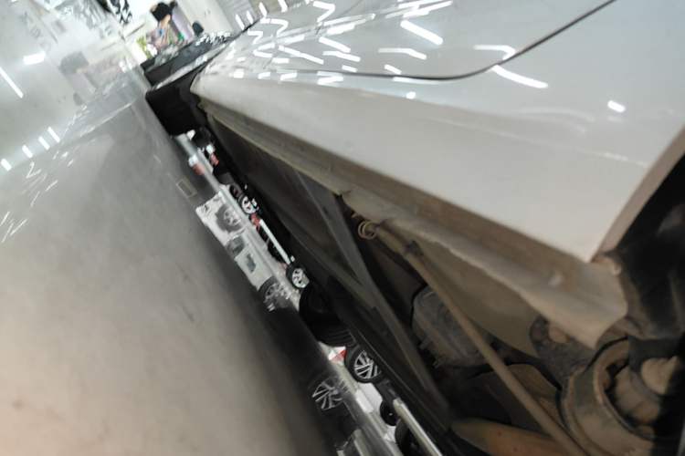 Used Citroen C4L 2014 1.6THP Intelligent Drive Automatic Dynamic Model Left Side Sill