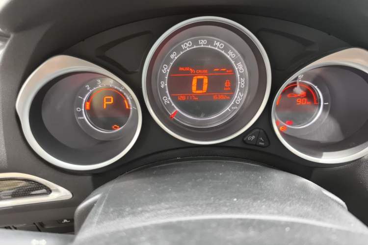 Used Citroen C4L 2014 1.6THP Intelligent Drive Automatic Dynamic Model Odometer Close Up