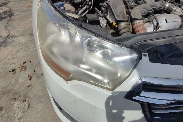 Used Citroen C4L 2014 1.6THP Intelligent Drive Automatic Dynamic Model Right Front Headlight