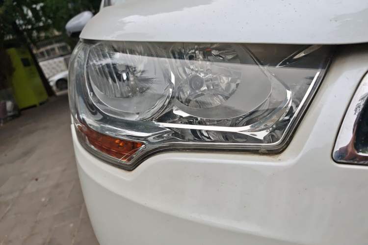 Used Citroen C4L 2014 1.8L Connected Car Edition Automatic Dynamic Model Right Front Headlight