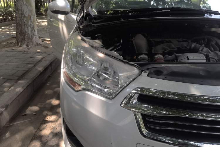 Used Citroen C4L 2014 1.6THP Intelligent Drive Automatic Dynamic Model Right Front Headlight