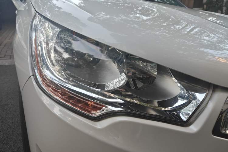 Used Citroen C4L 2014 1.8L Intelligent Drive Manual Enjoyment Model Right Front Headlight