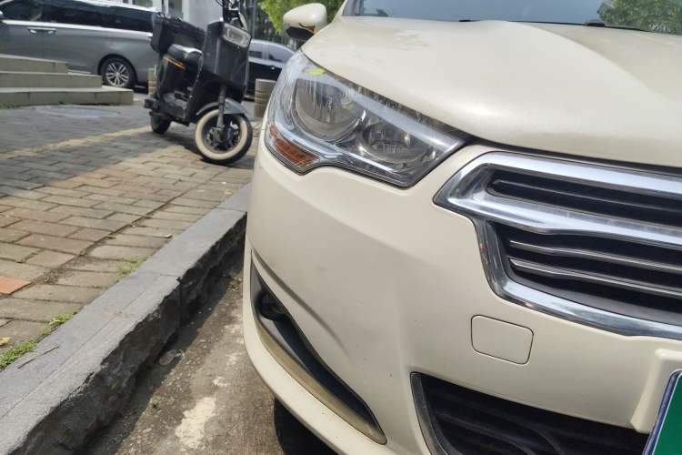 Used Citroen C4L 2014 1.8L Intelligent Drive Manual Enjoyment Model Right Front Headlight