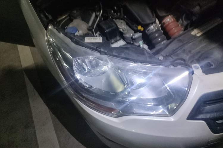 Used Citroen C4L 2014 1.6THP Intelligent Drive Automatic Dynamic Model Right Front Headlight