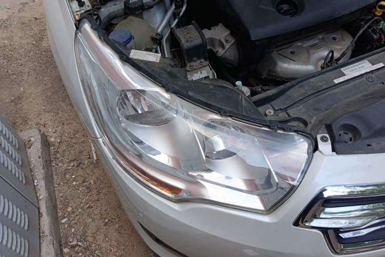 Used Citroen C4L 2014 1.8L Intelligent Drive Manual Enjoyment Model Right Front Headlight