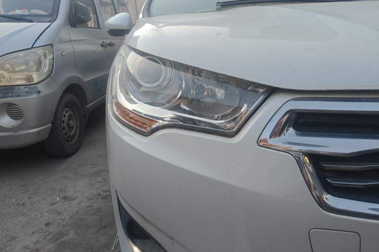 Used Citroen C4L 2014 1.6THP Intelligent Drive Automatic Dynamic Model Right Front Headlight