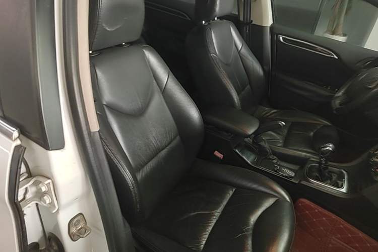 Used Citroen C4L 2014 1.8L Intelligent Drive Manual Version – Dynamic Edition Right Front Seat