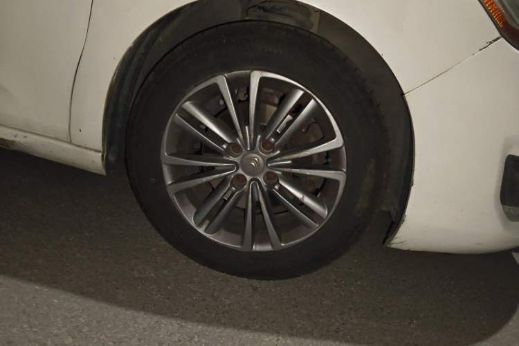 Used Citroen C4L 2014 1.8L Intelligent Drive Automatic Enjoyment Model Right Front Wheel Hub