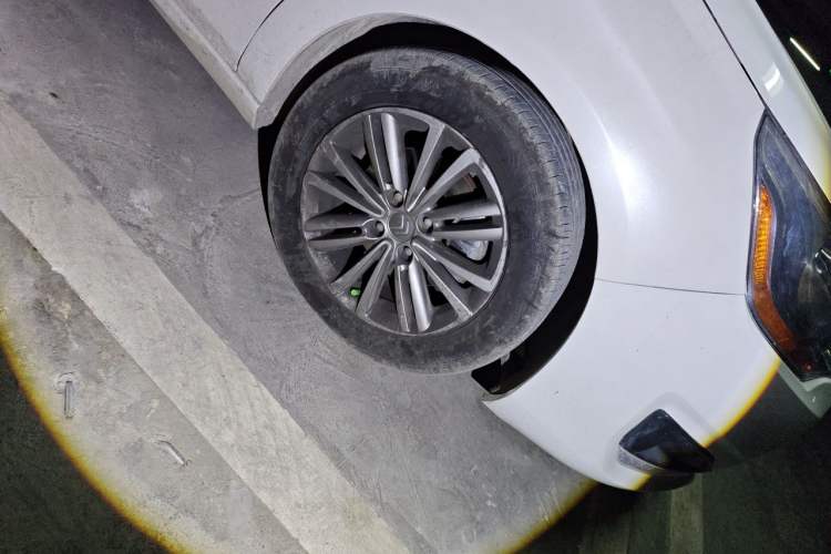 Used Citroen C4L 2014 1.8L Intelligent Drive Automatic Enjoyment Model Right Front Wheel Hub