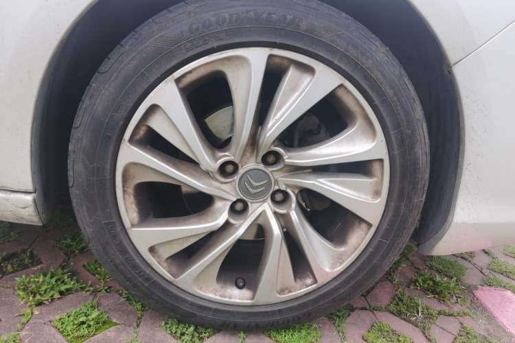 Used Citroen C4L 2014 1.6THP Intelligent Drive Automatic Dynamic Model Right Front Wheel Hub