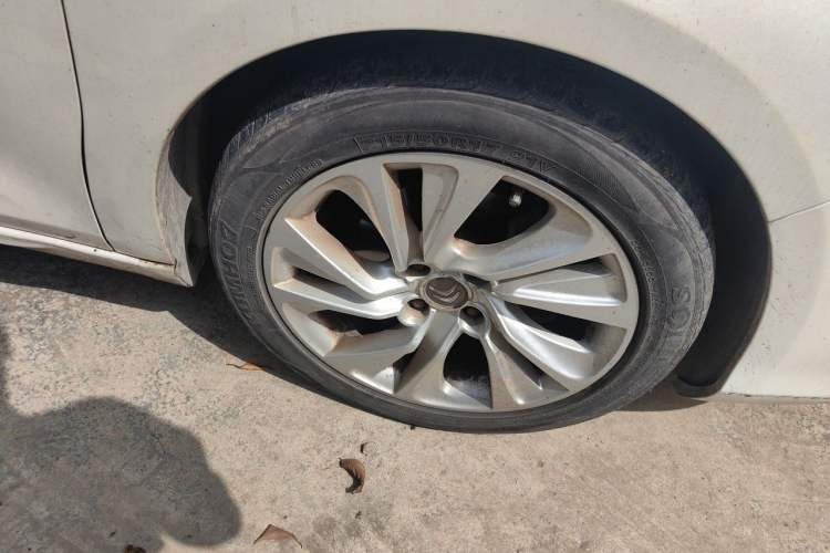 Used Citroen C4L 2014 1.6THP Intelligent Drive Automatic Dynamic Model Right Front Wheel Hub