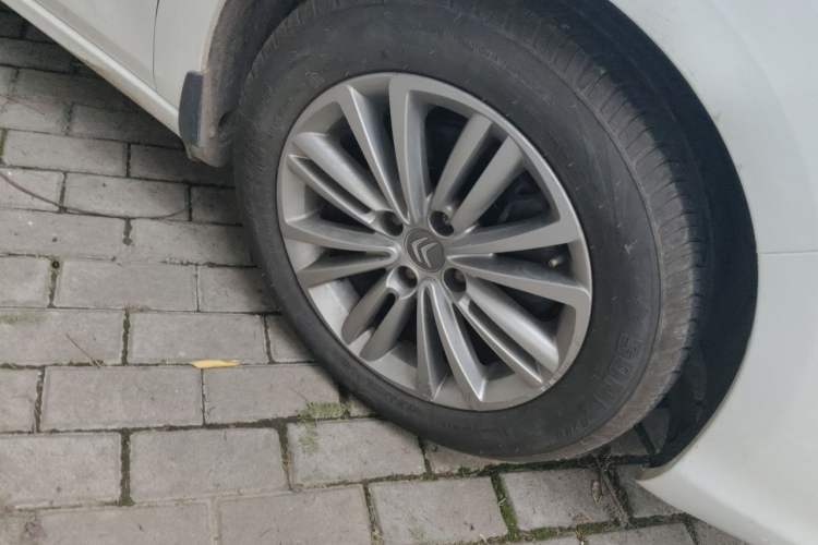 Used Citroen C4L 2014 1.8L Intelligent Drive Automatic Dynamic Model Right Front Wheel Hub