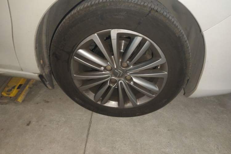Used Citroen C4L 2014 1.8L Intelligent Drive Automatic Dynamic Model Right Front Wheel Hub