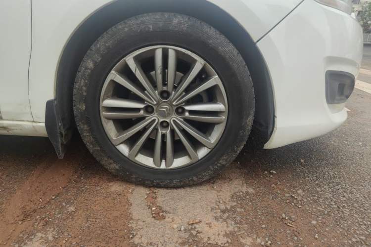 Used Citroen C4L 2014 1.8L Intelligent Drive Automatic Enjoyment Model Right Front Wheel Hub