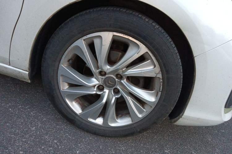 Used Citroen C4L 2014 1.6THP Intelligent Drive Automatic Dynamic Model Right Front Wheel Hub