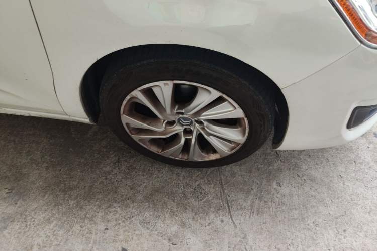Used Citroen C4L 2014 1.6THP Intelligent Drive Automatic Dynamic Model Right Front Wheel Hub