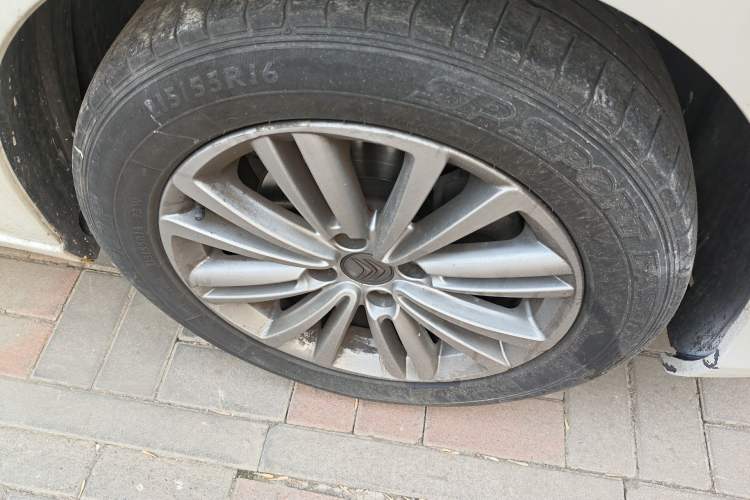 Used Citroen C4L 2014 1.8L Intelligent Drive Automatic Dynamic Model Right Front Wheel Hub