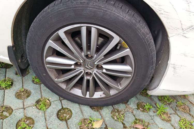 Used Citroen C4L 2014 1.8L Intelligent Drive Automatic Dynamic Model Right Front Wheel Hub