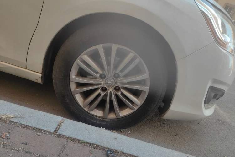 Used Citroen C4L 2014 1.8L Intelligent Drive Automatic Enjoyment Model Right Front Wheel Hub
