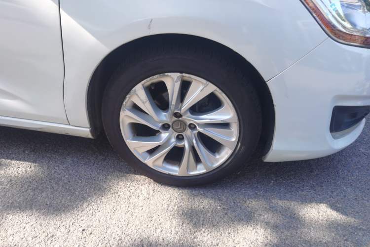 Used Citroen C4L 2014 1.6THP Intelligent Drive Automatic Dynamic Model Right Front Wheel Hub