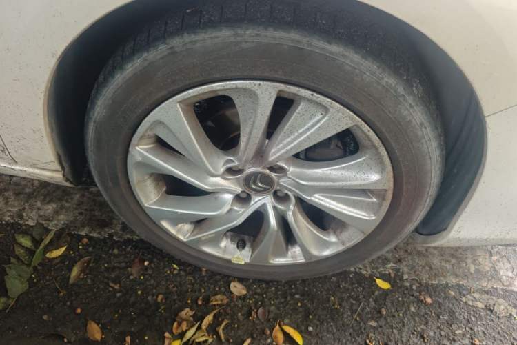 Used Citroen C4L 2014 1.6THP Intelligent Drive Automatic Dynamic Model Right Front Wheel Hub
