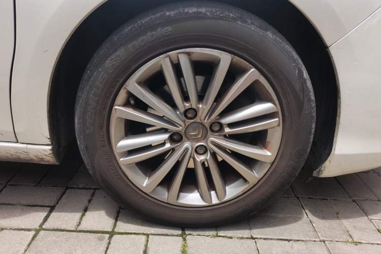 Used Citroen C4L 2014 1.8L Intelligent Drive Automatic Enjoyment Model Right Front Wheel Hub