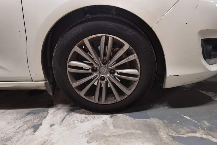 Used Citroen C4L 2014 1.8L Intelligent Drive Automatic Enjoyment Model Right Front Wheel Hub