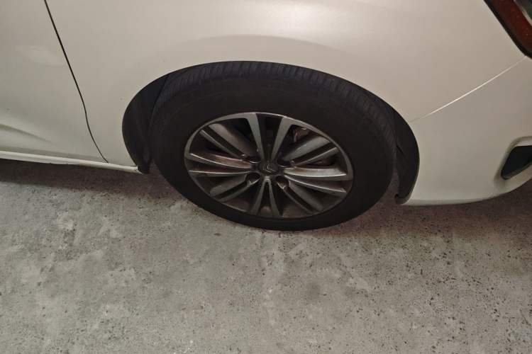 Used Citroen C4L 2014 1.8L Intelligent Drive Automatic Dynamic Model Right Front Wheel Hub