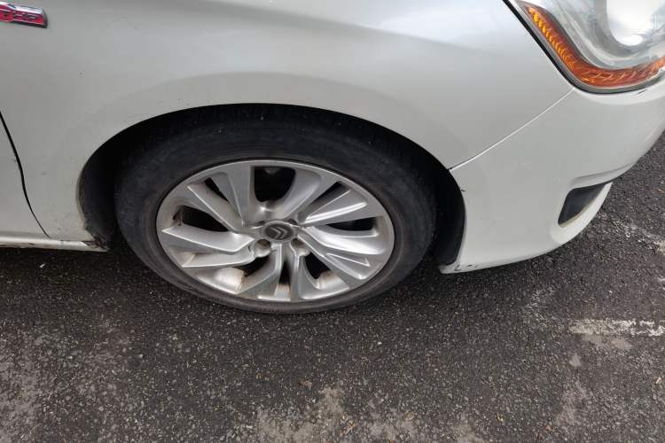 Used Citroen C4L 2014 1.6THP Intelligent Drive Automatic Dynamic Model Right Front Wheel Hub