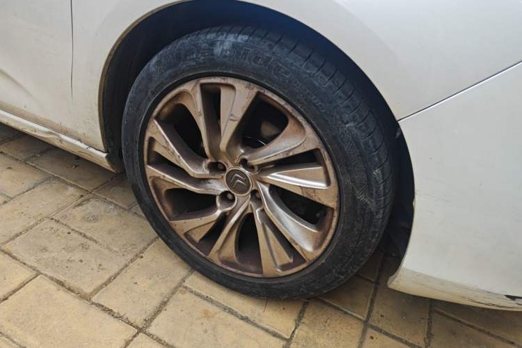 Used Citroen C4L 2014 1.6THP Intelligent Drive Automatic Dynamic Model Right Front Wheel Hub