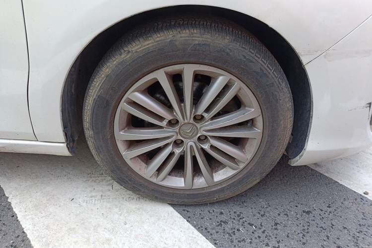 Used Citroen C4L 2014 1.8L Intelligent Drive Manual Version – Dynamic Edition Right Front Wheel Hub