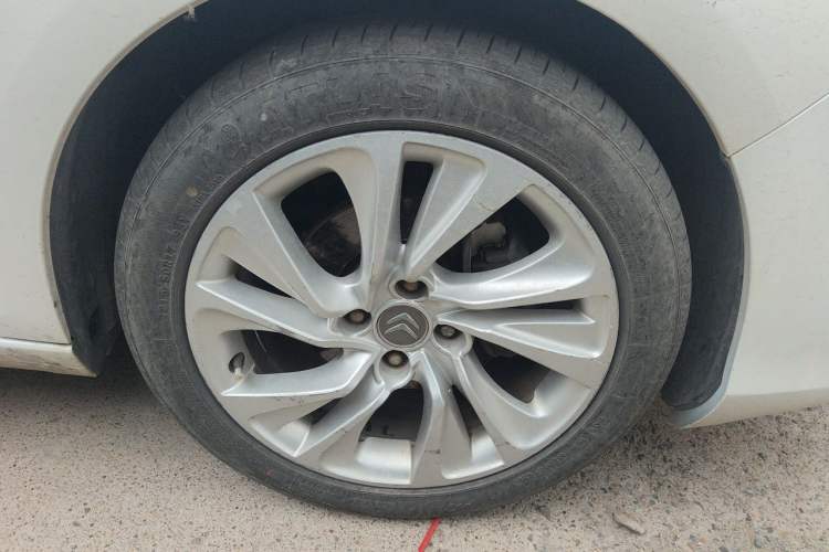 Used Citroen C4L 2014 1.6THP Intelligent Drive Automatic Dynamic Model Right Front Wheel Hub