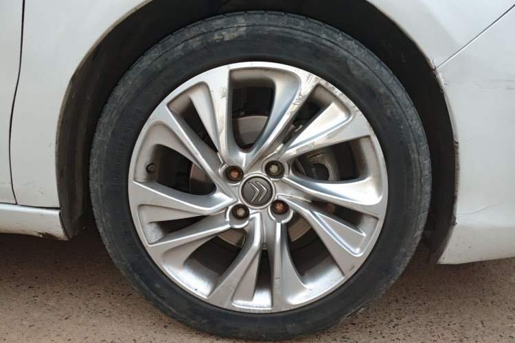 Used Citroen C4L 2014 1.6THP Intelligent Drive Automatic Dynamic Model Right Front Wheel Hub