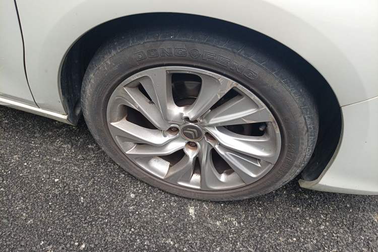 Used Citroen C4L 2014 1.6THP Intelligent Drive Automatic Dynamic Model Right Front Wheel Hub