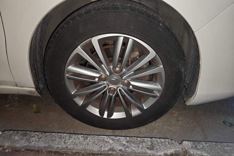 Used Citroen C4L 2014 1.8L Intelligent Drive Automatic Enjoyment Model Right Front Wheel Hub