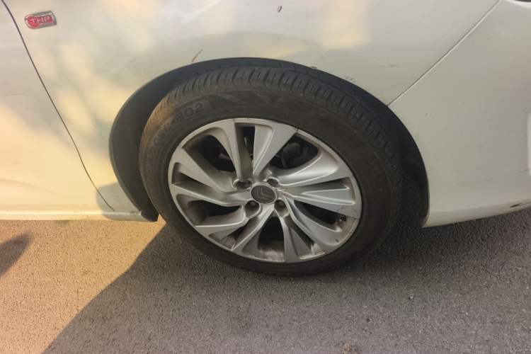 Used Citroen C4L 2014 1.6THP Intelligent Drive Automatic Dynamic Model Right Front Wheel Hub
