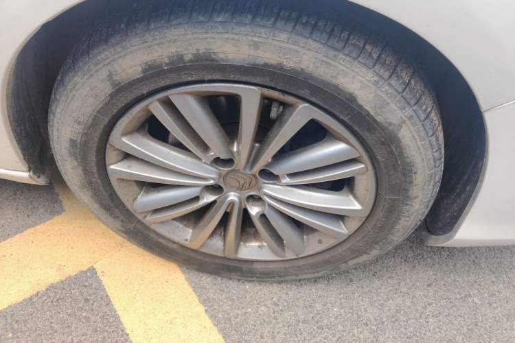 Used Citroen C4L 2014 1.8L Intelligent Drive Automatic Enjoyment Model Right Front Wheel Hub