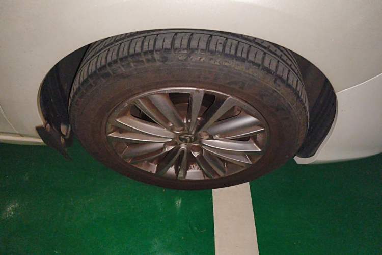 Used Citroen C4L 2014 1.8L Intelligent Drive Automatic Dynamic Model Right Front Wheel Hub