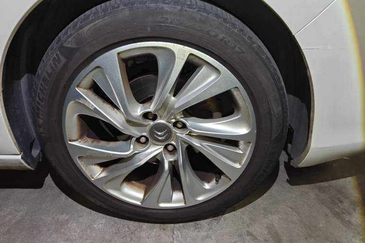 Used Citroen C4L 2014 1.6THP Intelligent Drive Automatic Dynamic Model Right Front Wheel Hub