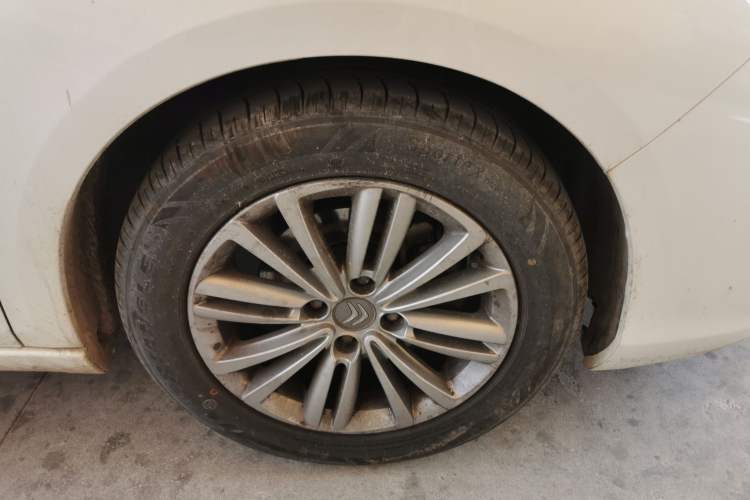 Used Citroen C4L 2014 1.8L Intelligent Drive Automatic Enjoyment Model Right Front Wheel Hub