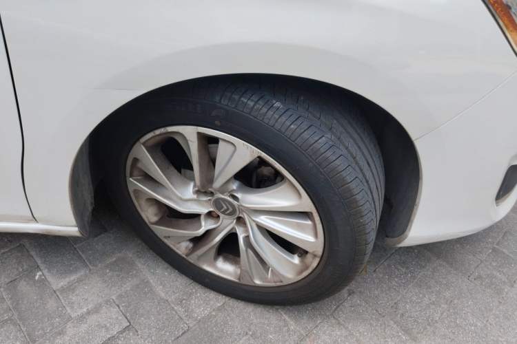 Used Citroen C4L 2014 1.6THP Intelligent Drive Automatic Dynamic Model Right Front Wheel Hub