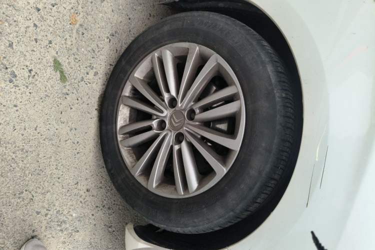 Used Citroen C4L 2014 1.8L Intelligent Drive Automatic Enjoyment Model Right Front Wheel Hub