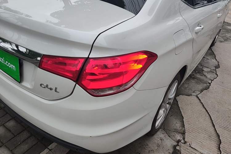 Used Citroen C4L 2014 1.6THP Intelligent Drive Automatic Dynamic Model Right Rear Taillight