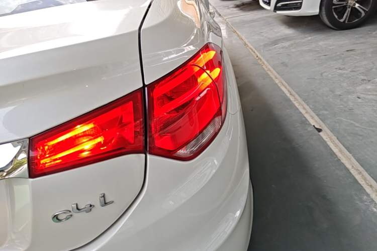 Used Citroen C4L 2014 1.8L Intelligent Drive Automatic Dynamic Model Right Rear Taillight
