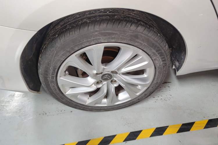 Used Citroen C4L 2014 1.6THP Intelligent Drive Automatic Dynamic Model Right Rear Wheel Hub
