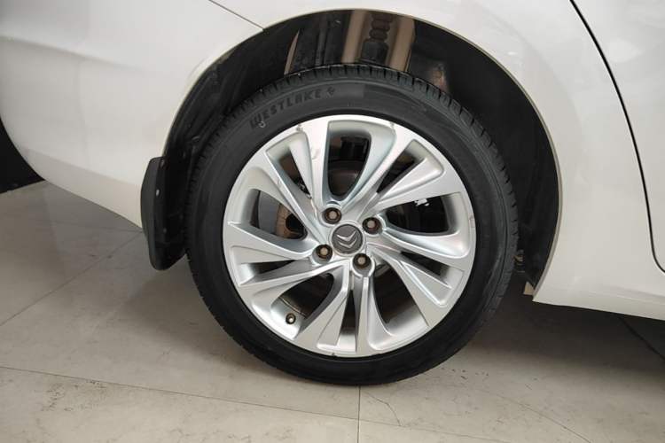 Used Citroen C4L 2014 1.6THP Intelligent Drive Automatic Dynamic Model Right Rear Wheel Hub