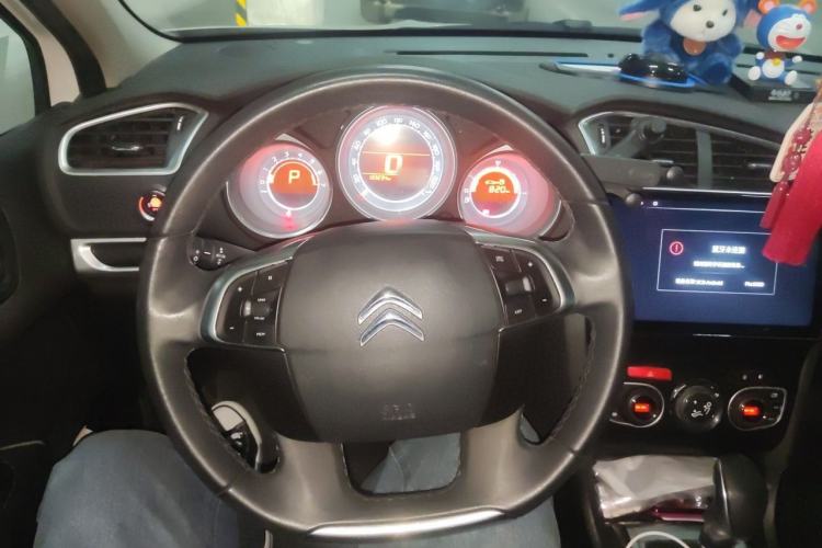 Used Citroen C4L 2014 1.6THP Intelligent Drive Automatic Dynamic Model Steering Wheel