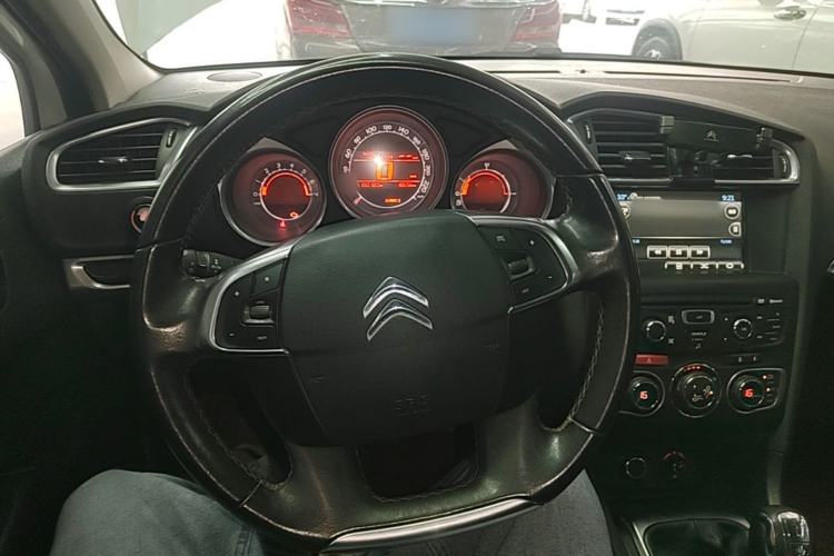 Used Citroen C4L 2014 1.8L Intelligent Drive Manual Version – Dynamic Edition Steering Wheel