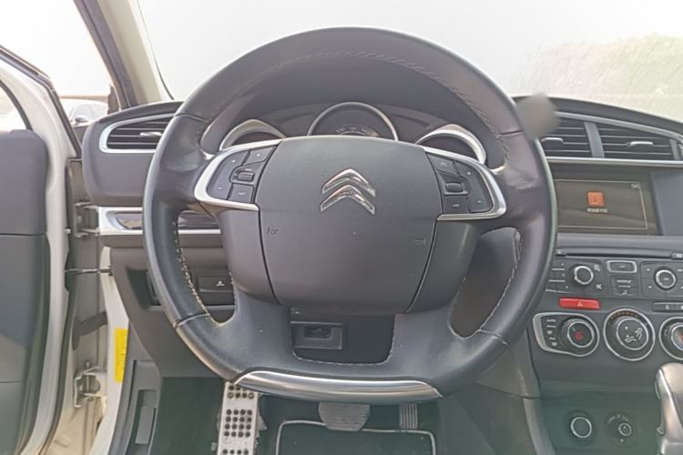 Used Citroen C4L 2014 1.6THP Intelligent Drive Automatic Dynamic Model Steering Wheel