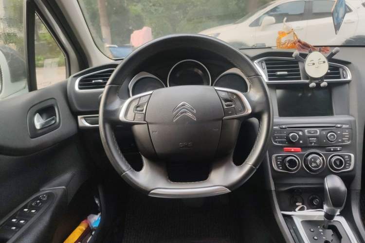 Used Citroen C4L 2014 1.8L Intelligent Drive Automatic Dynamic Model Steering Wheel